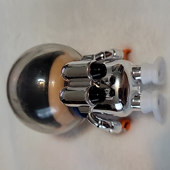 Ryan's World Ryan Silver and Blue Astronaut Space Suit 3" Figure - Picture 2 of 4